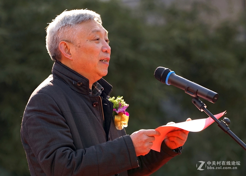 选择轮廓光线能让照片更好看、、、