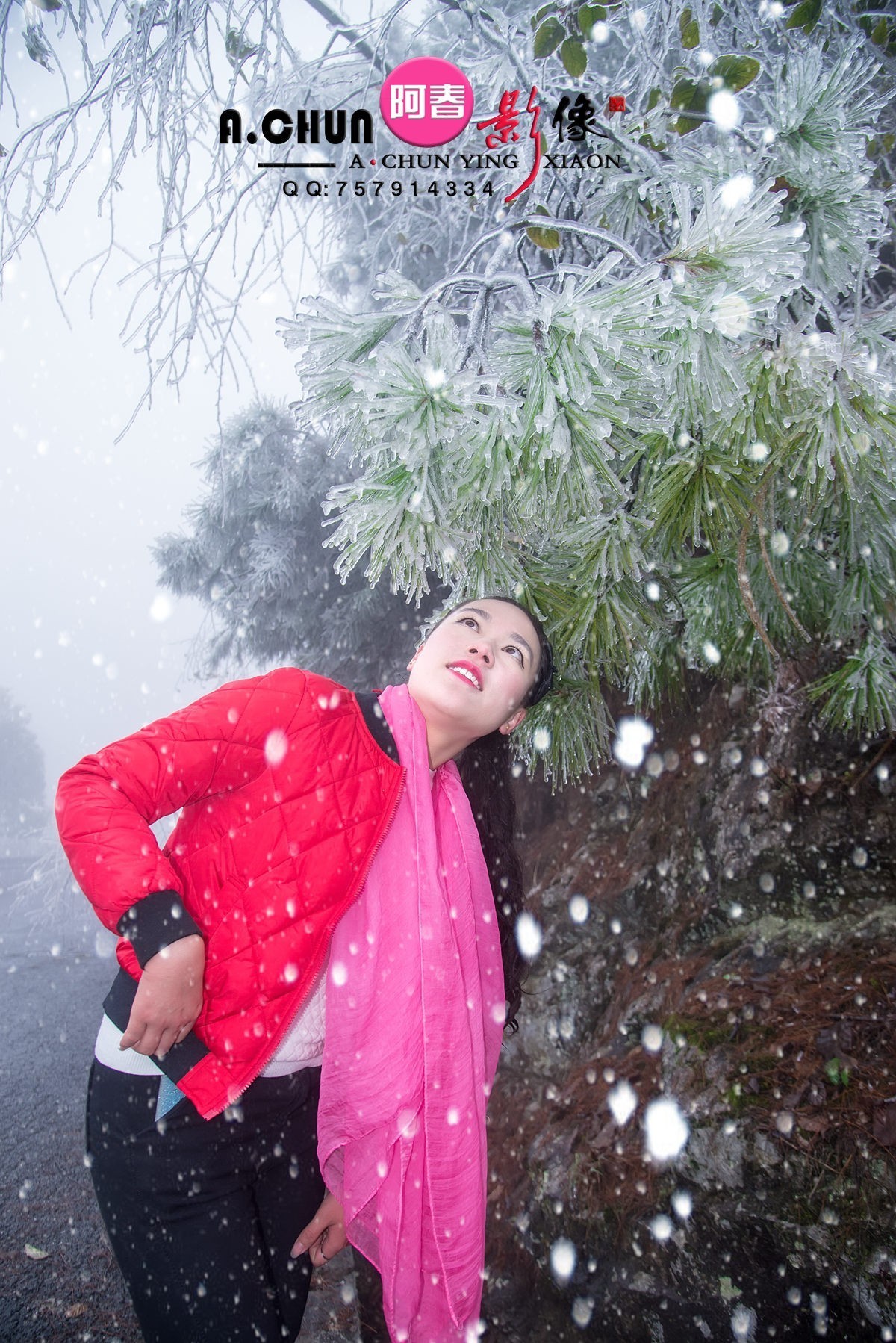 某年某月某日的第一场雪……。