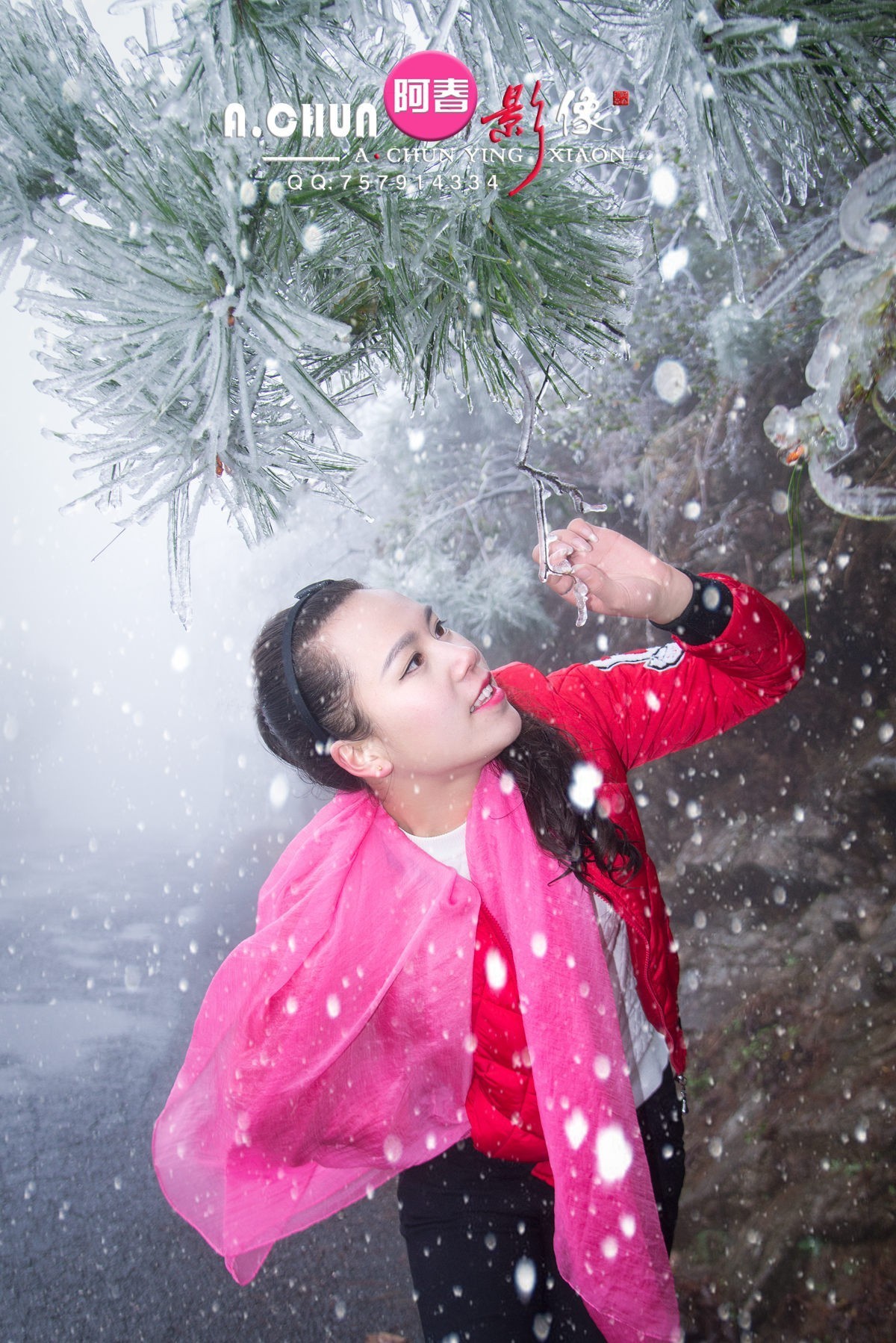 某年某月某日的第一场雪……。