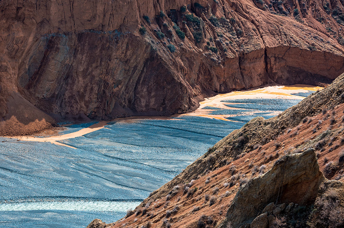 雄奇壮伟之红山大峡谷