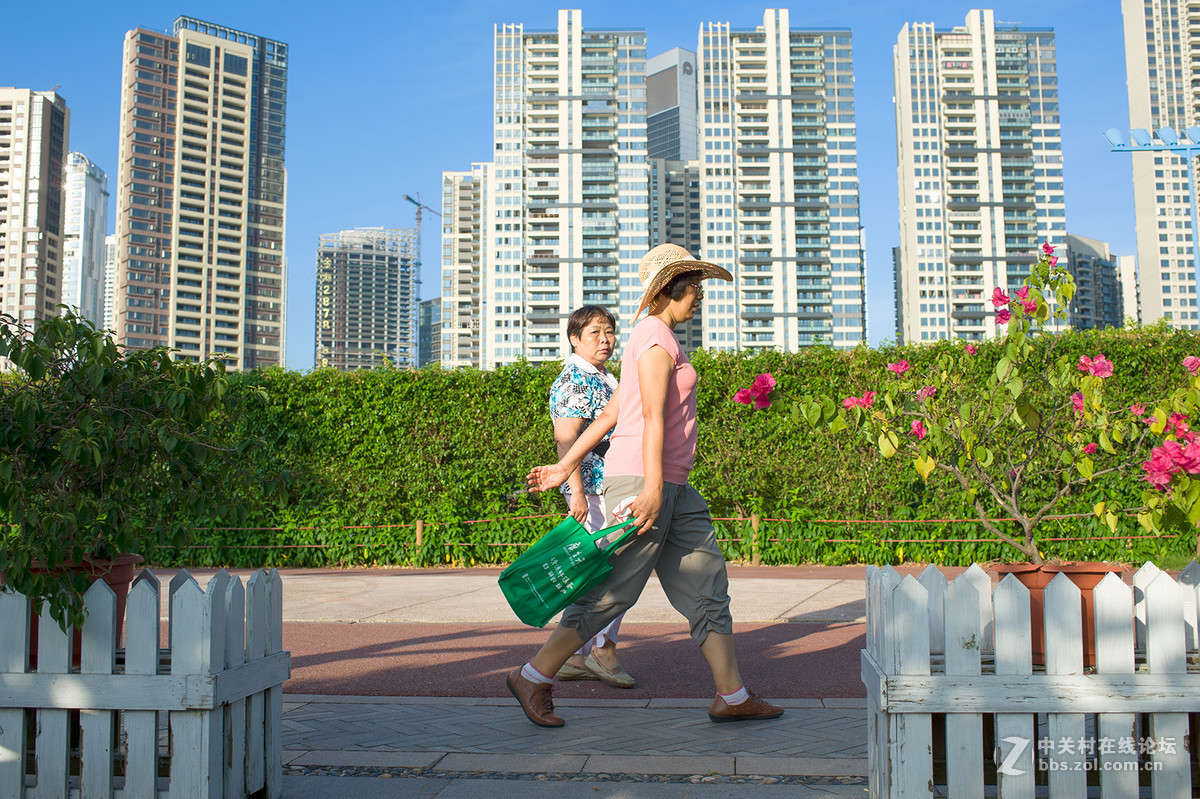 乐从新城随拍 -- D700  35 1.8ED试镜