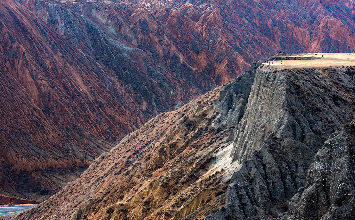 雄奇壮伟之红山大峡谷