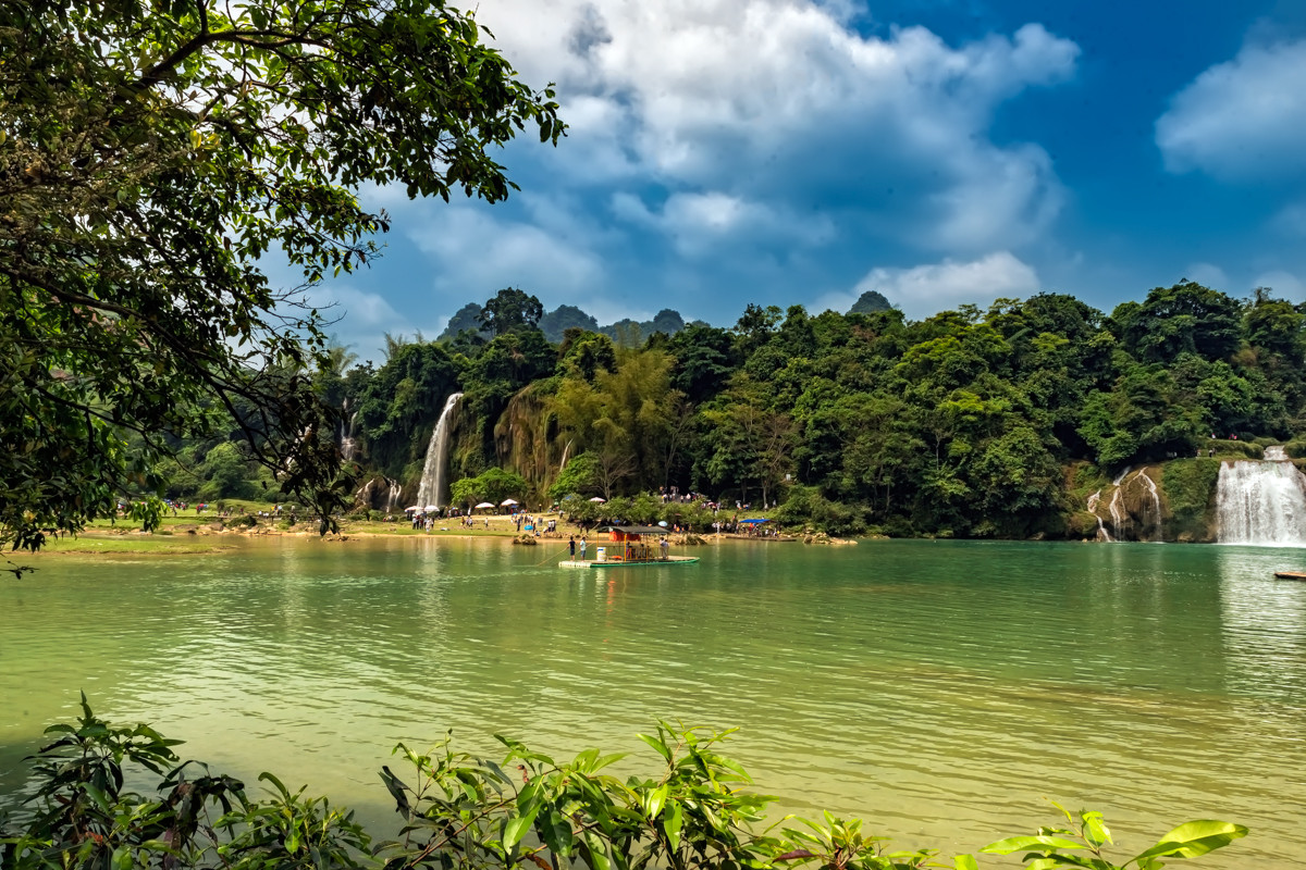 广西  中越边关行 之 《德天瀑布》