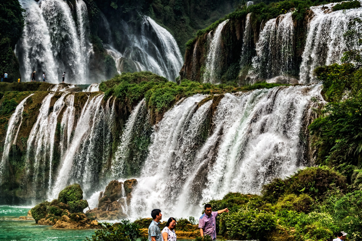 广西  中越边关行 之 《德天瀑布》