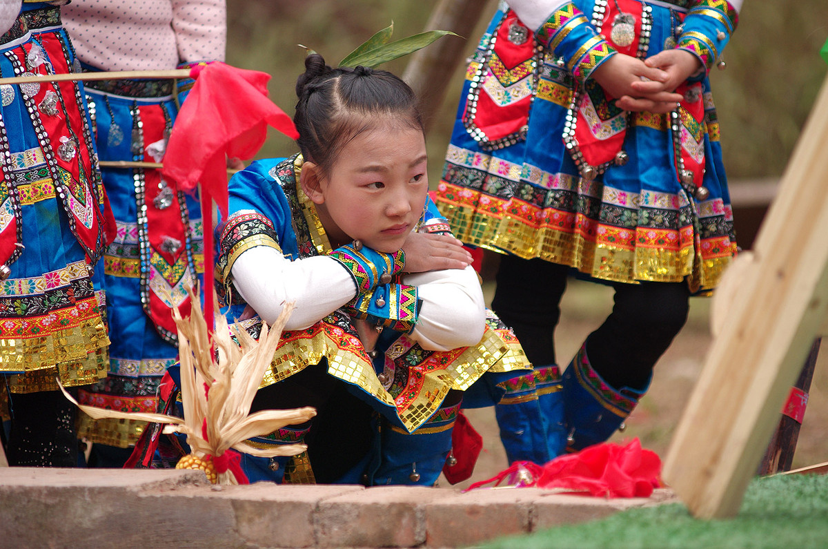 泸州苗乡“踩山节”
