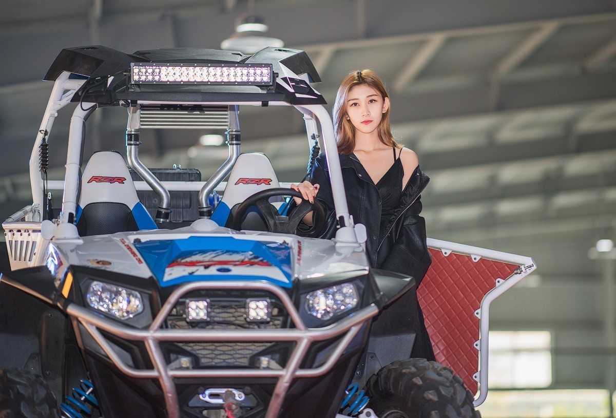 香车美女