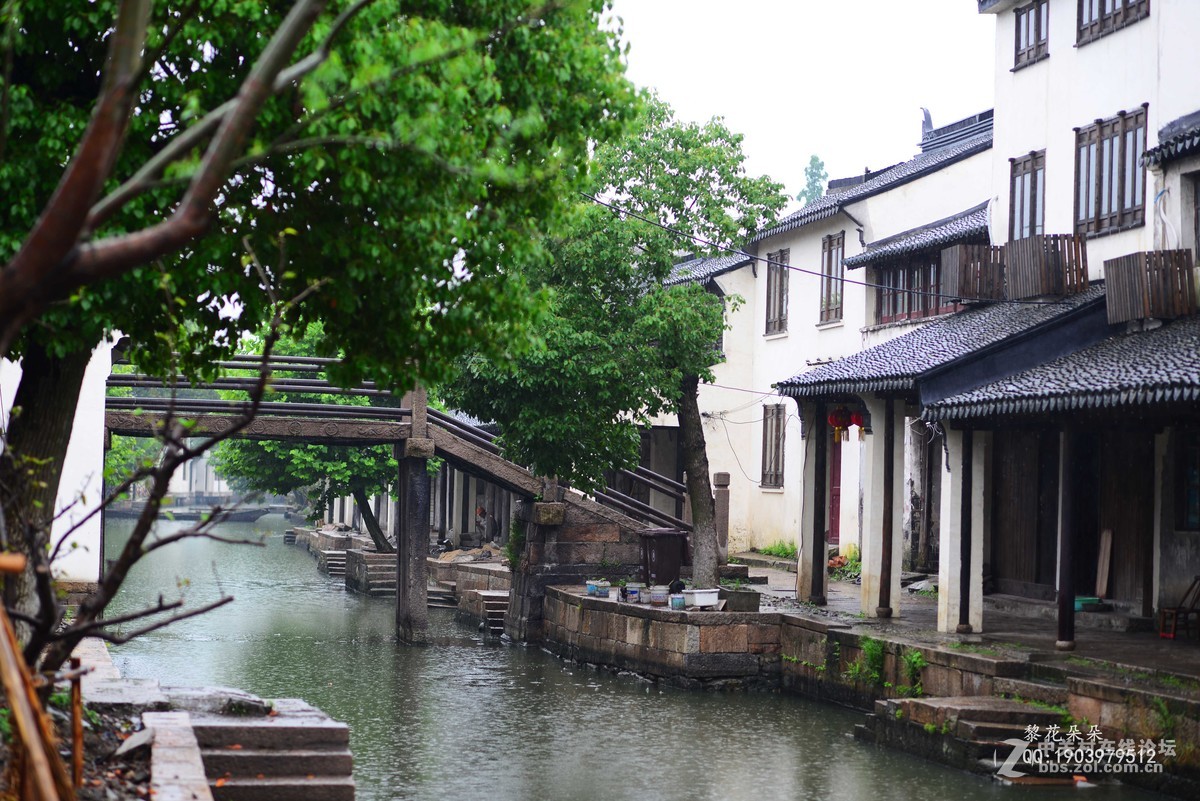 雨中逛黎里古镇