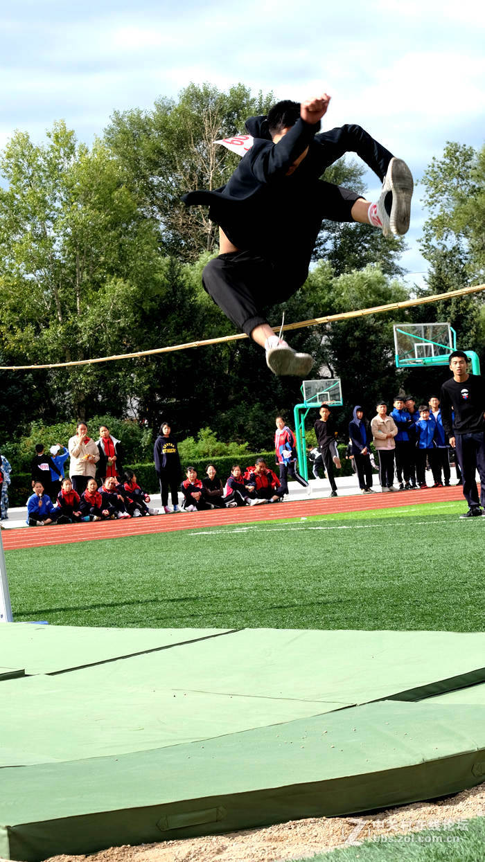 鄂伦春中学运动会精彩瞬间2