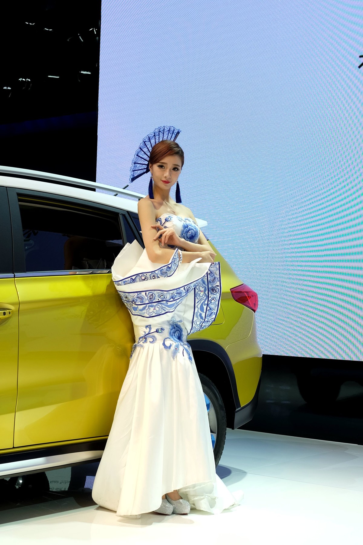 2016广州车展的模特妹
