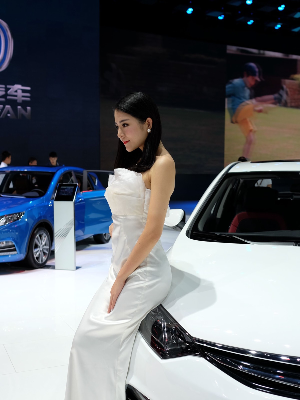 2016广州车展的模特妹
