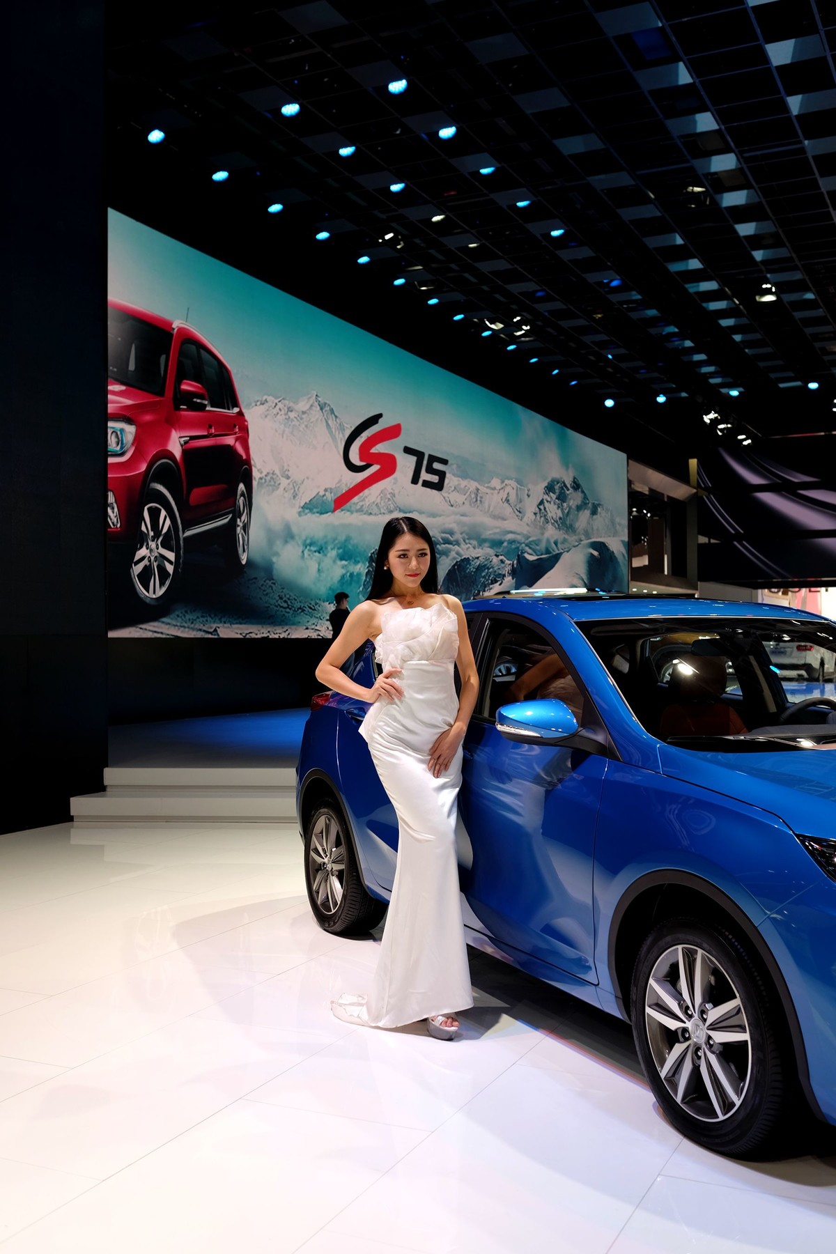 2016广州车展的模特妹