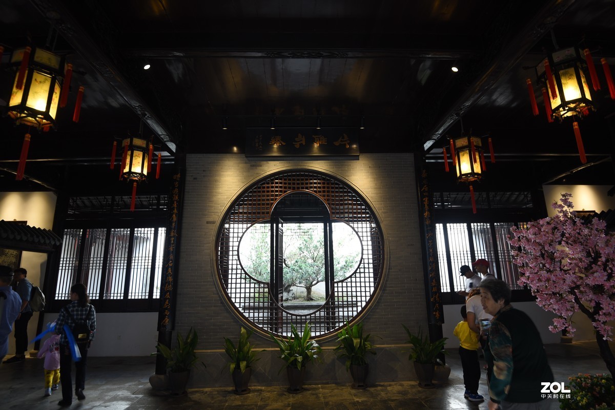 苏州留园的秋色