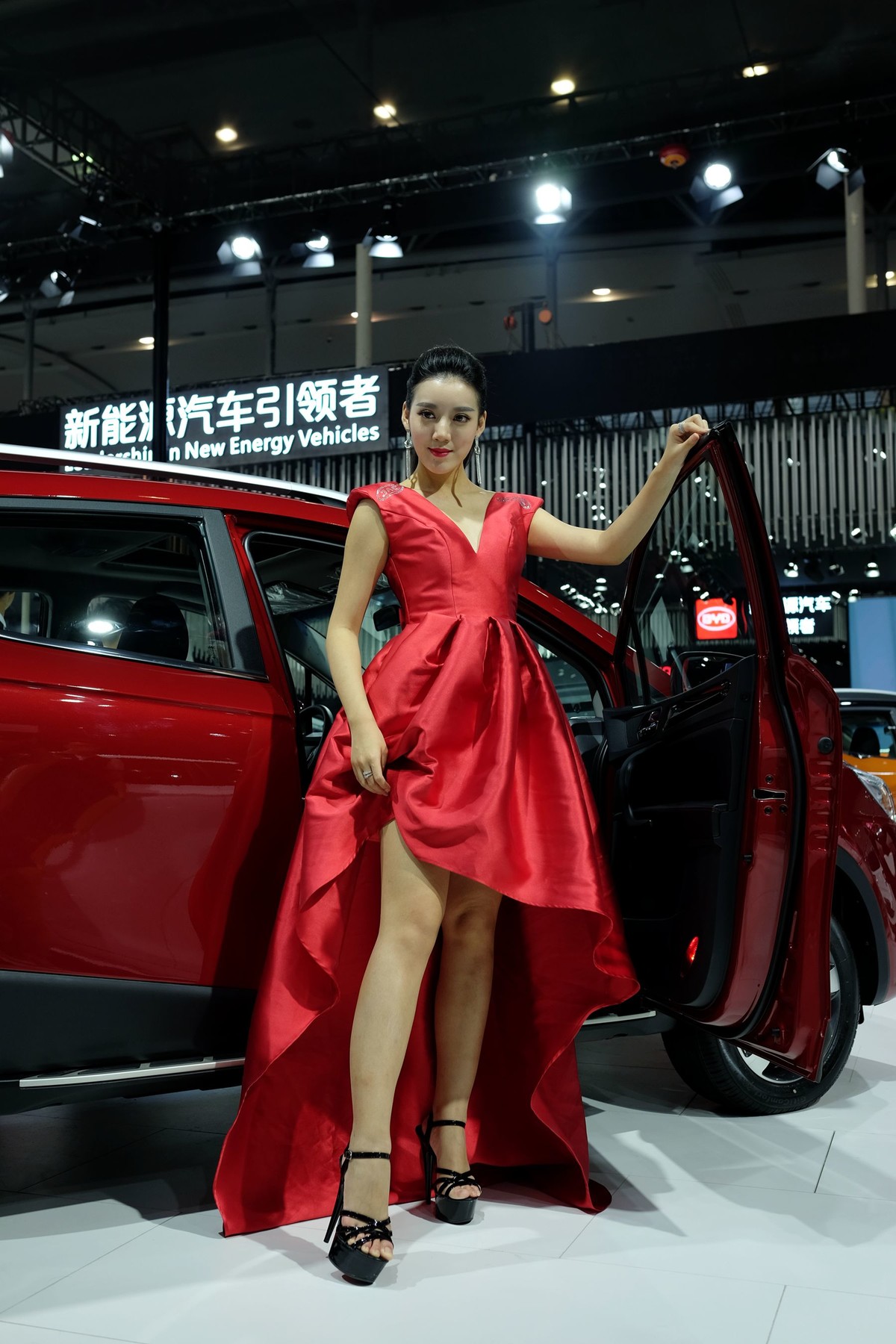 2016广州车展的模特妹