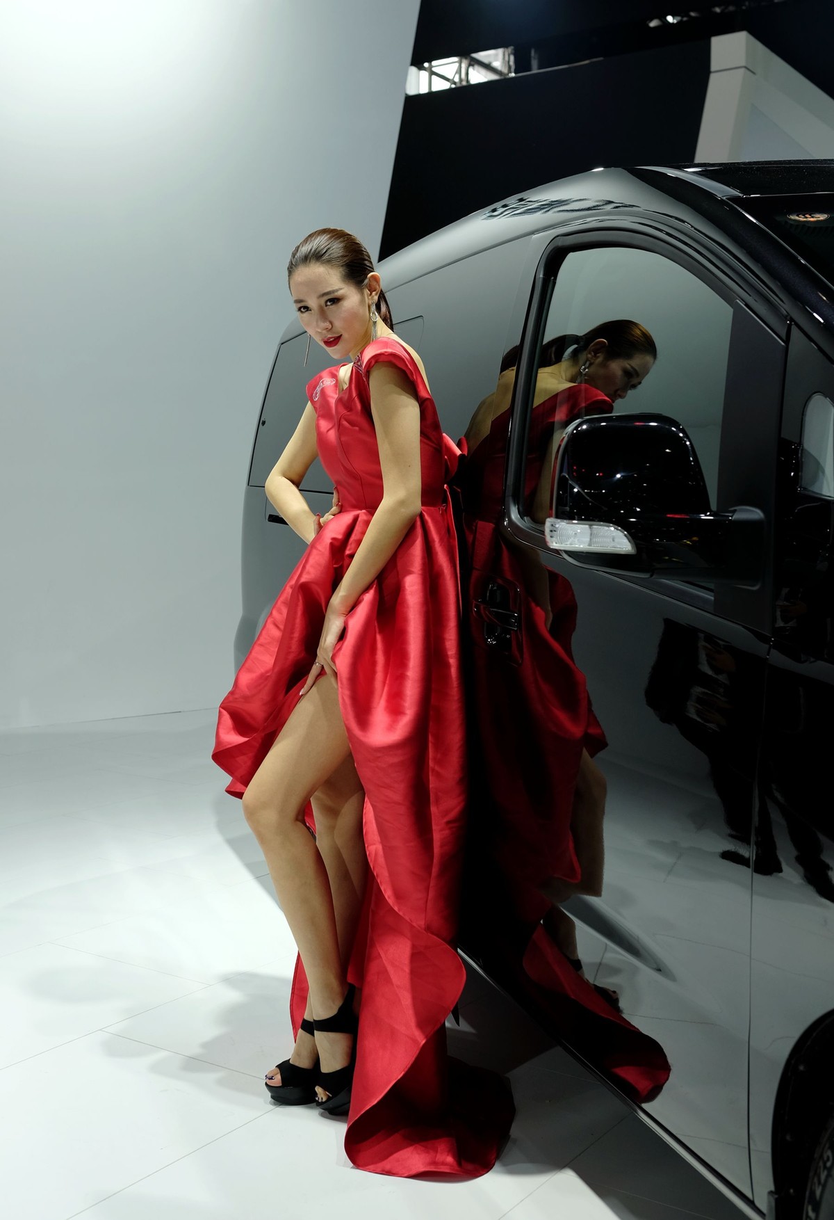 2016广州车展的模特妹