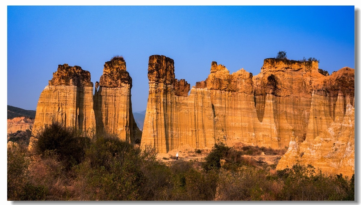 云南元谋土林一一祝 晚之秋 荣任索尼A7Rlll星空(中国)版块 . 首任版主
