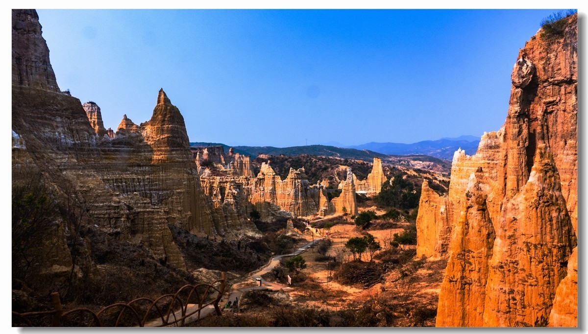 云南元谋土林一一祝 晚之秋 荣任索尼A7Rlll星空(中国)版块 . 首任版主