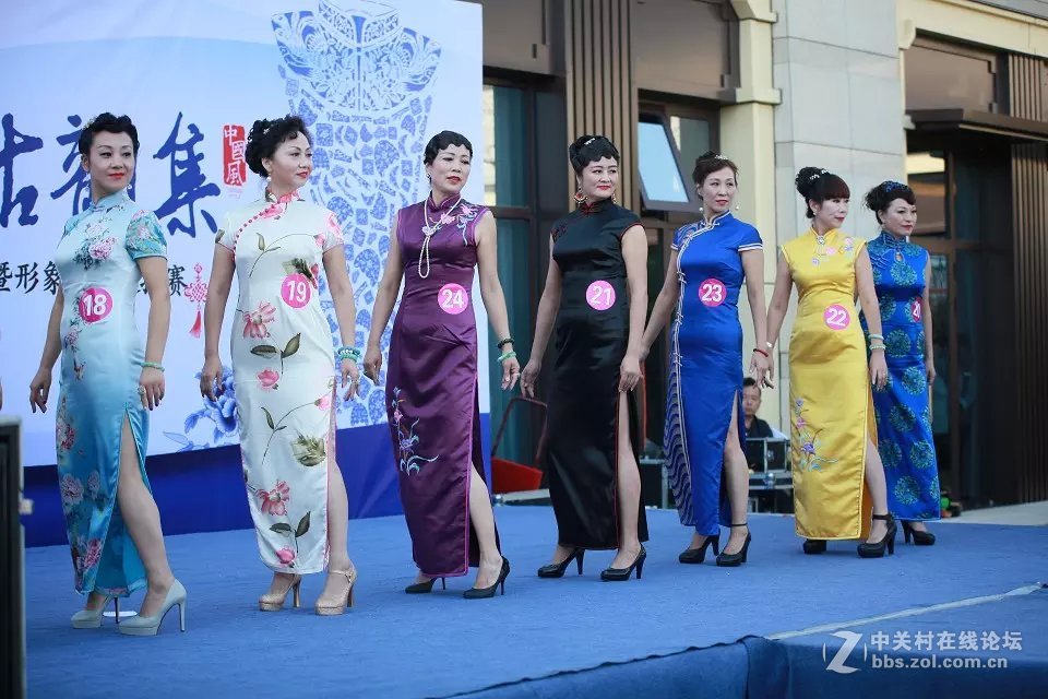 穿旗袍的大姐们