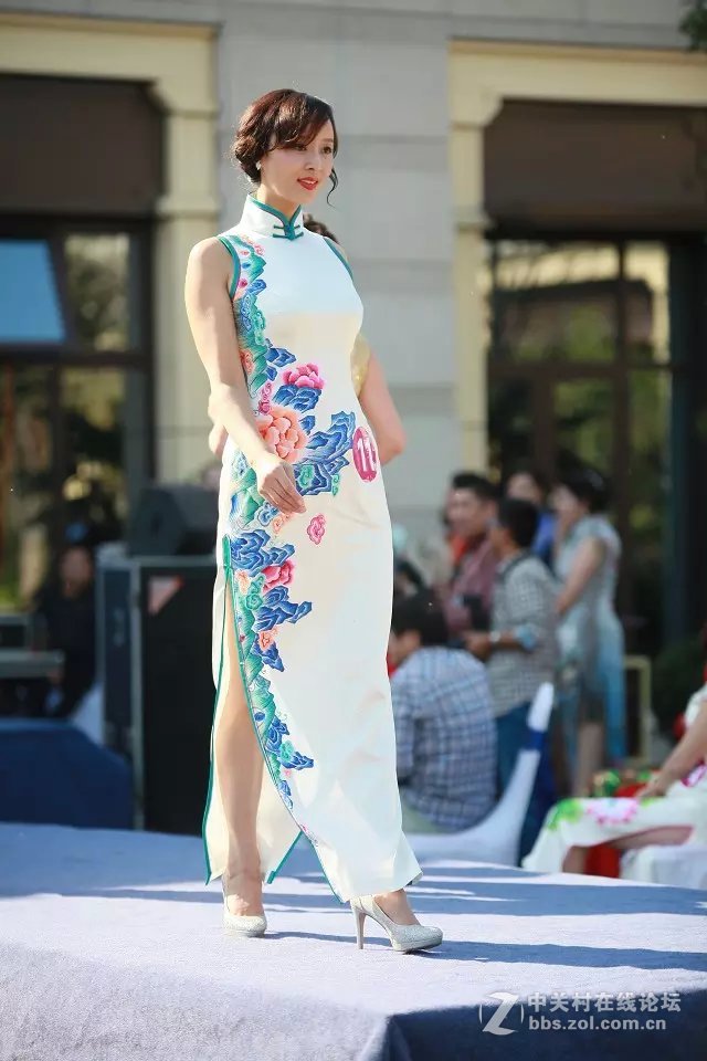 穿旗袍的大姐们