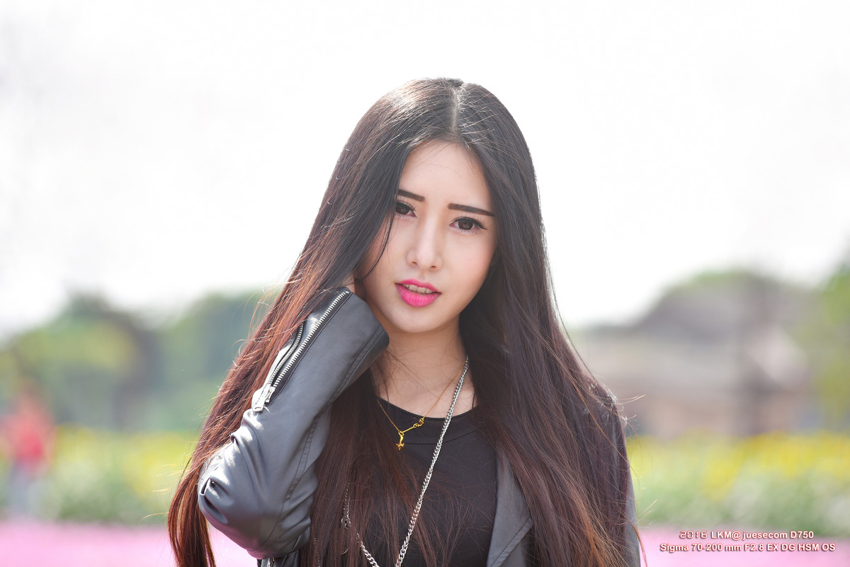 TB购买测焦卡，自行调焦后的测试人像和花蕊照片（附上测焦卡照片）