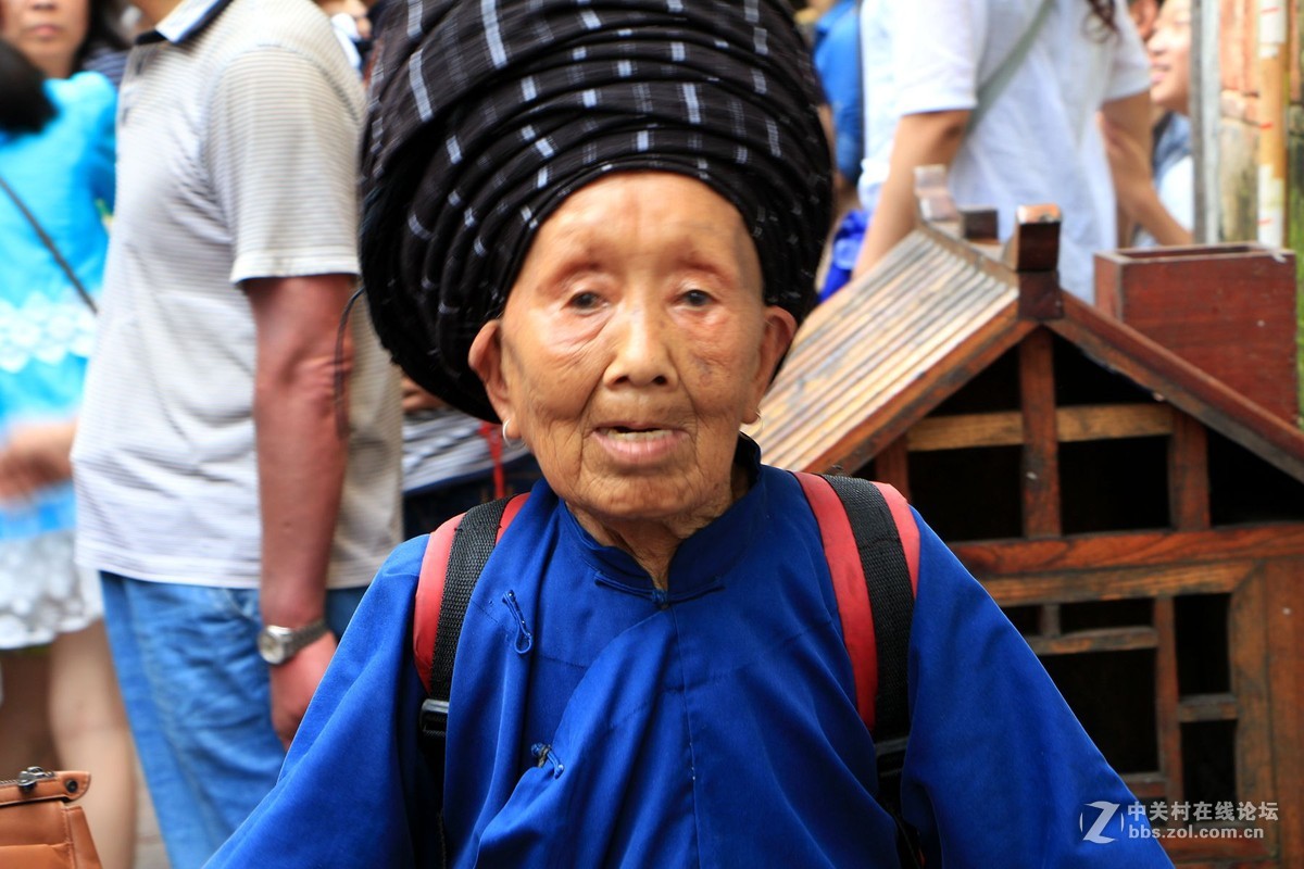 醉美湘西之夙凰古城随拍二土家族的老奶奶