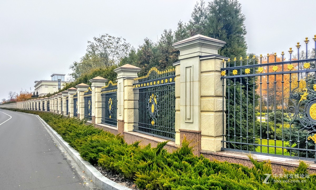 星空体育平台Note 5晚秋乌克兰前总统的官邸（一）