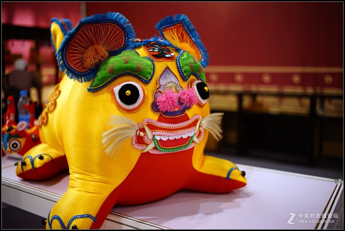 民间工艺品展览上拍的几张小品