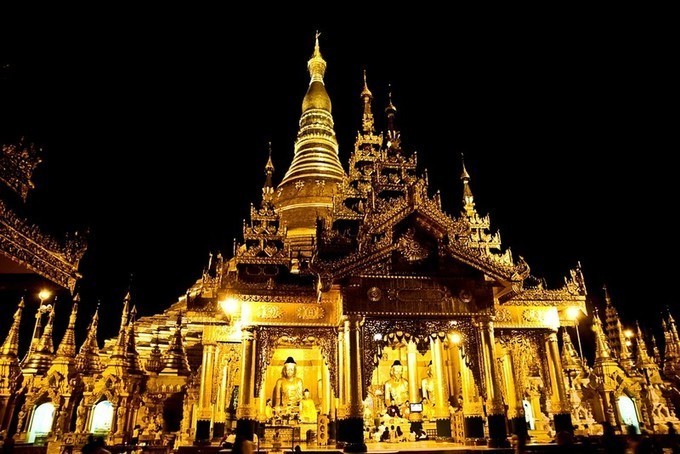 澫沣维加斯报道