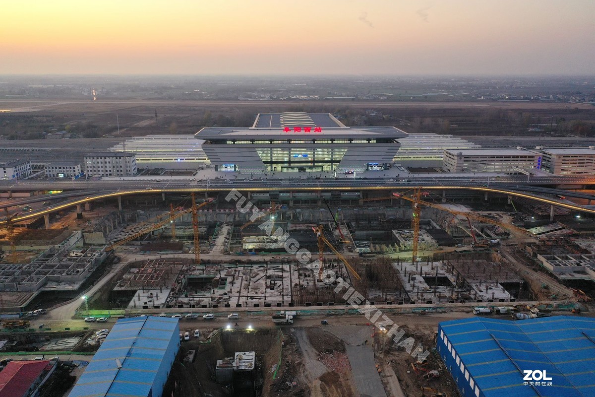 阜阳高铁西站夜景