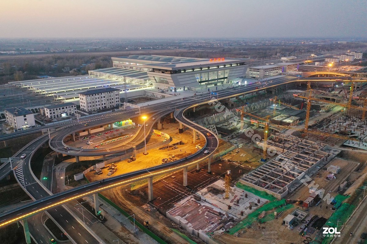 阜阳高铁西站夜景
