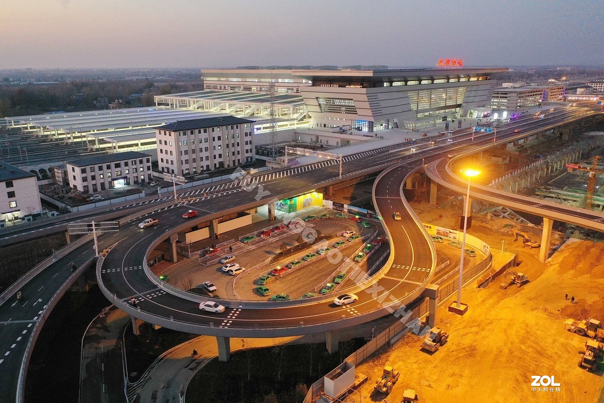 阜阳高铁西站夜景