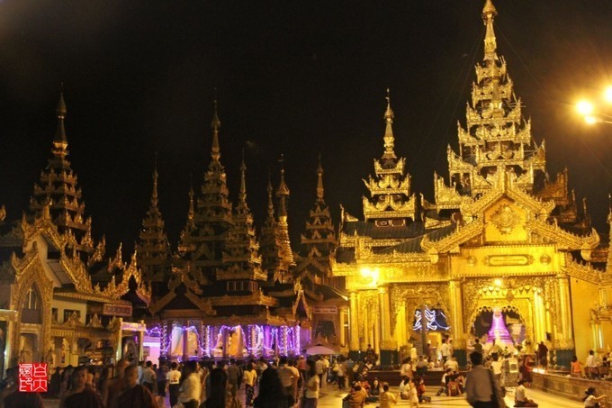 澫沣维加斯报道