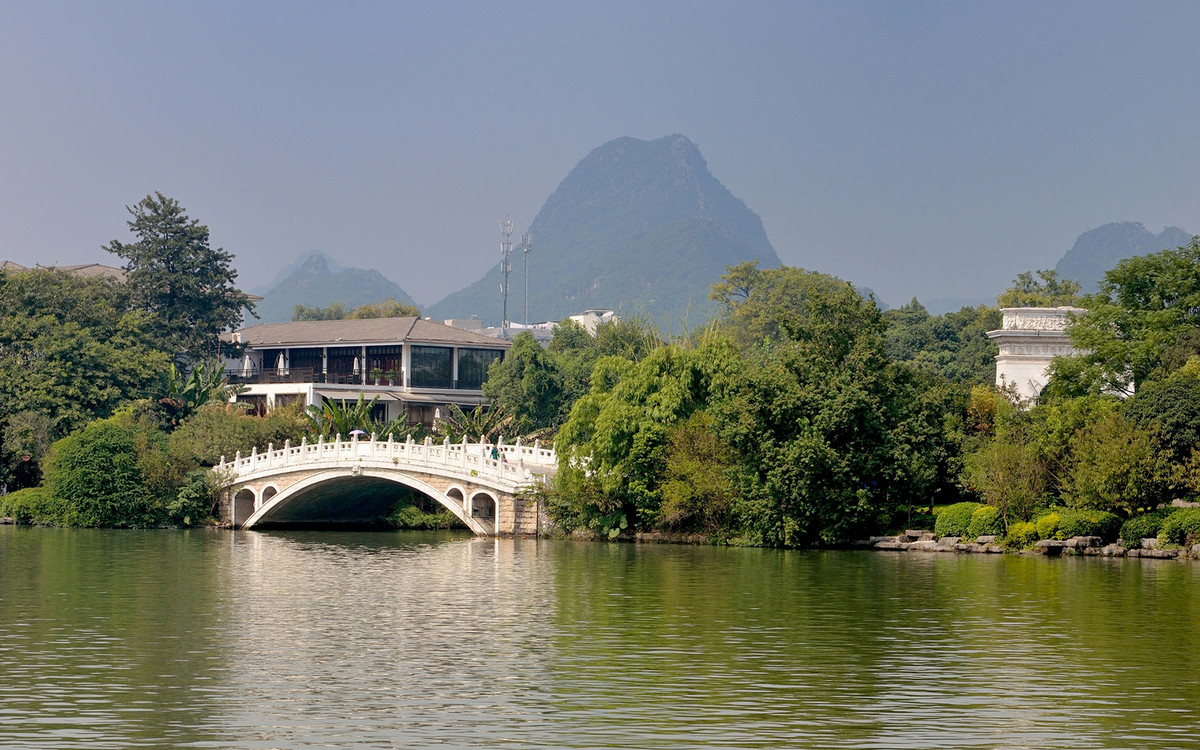 秋天的桂林榕湖景区休闲小景-中关村在线摄影论坛