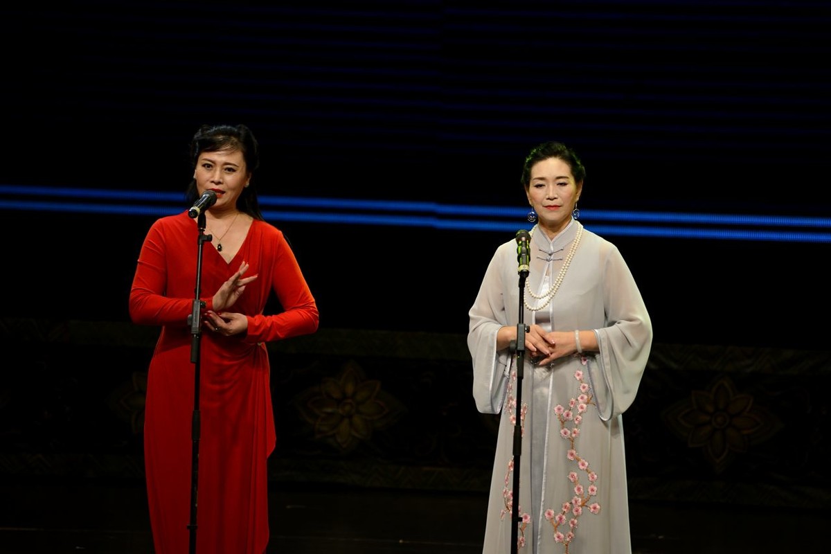 [ 梅派表演艺木家范玉媛从艺60周年大型京剧演唱会