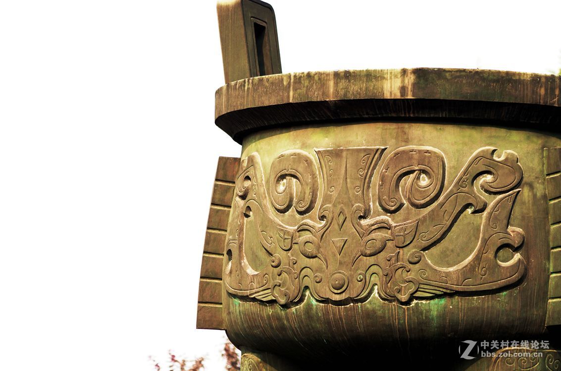 安定门内大街的大鼎