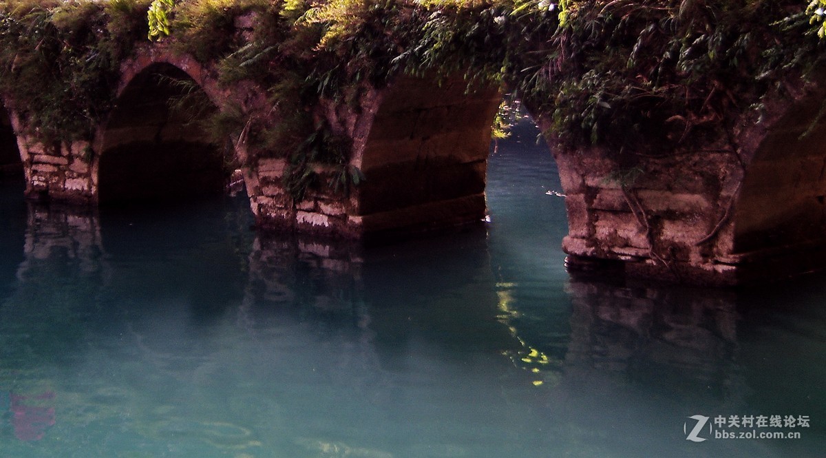荔波小七孔桥——向老阿老师、北京老孙老师、城南老宋老师学习，向摄友老师们学习。