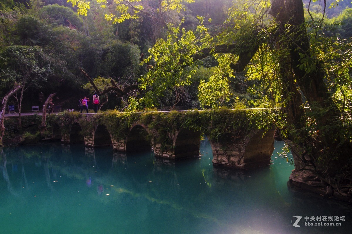 荔波小七孔桥——向老阿老师、北京老孙老师、城南老宋老师学习，向摄友老师们学习。