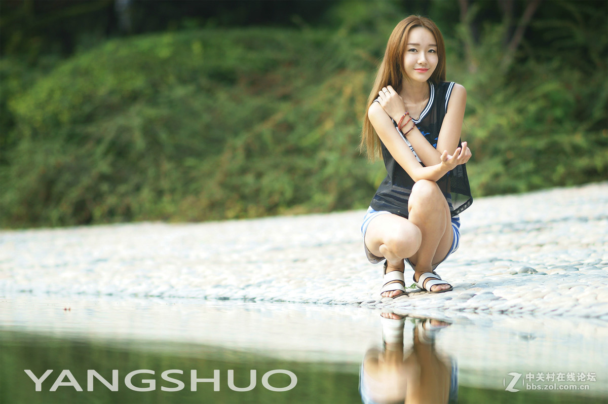 和大大、姨们一起群拍美女薇薇作业