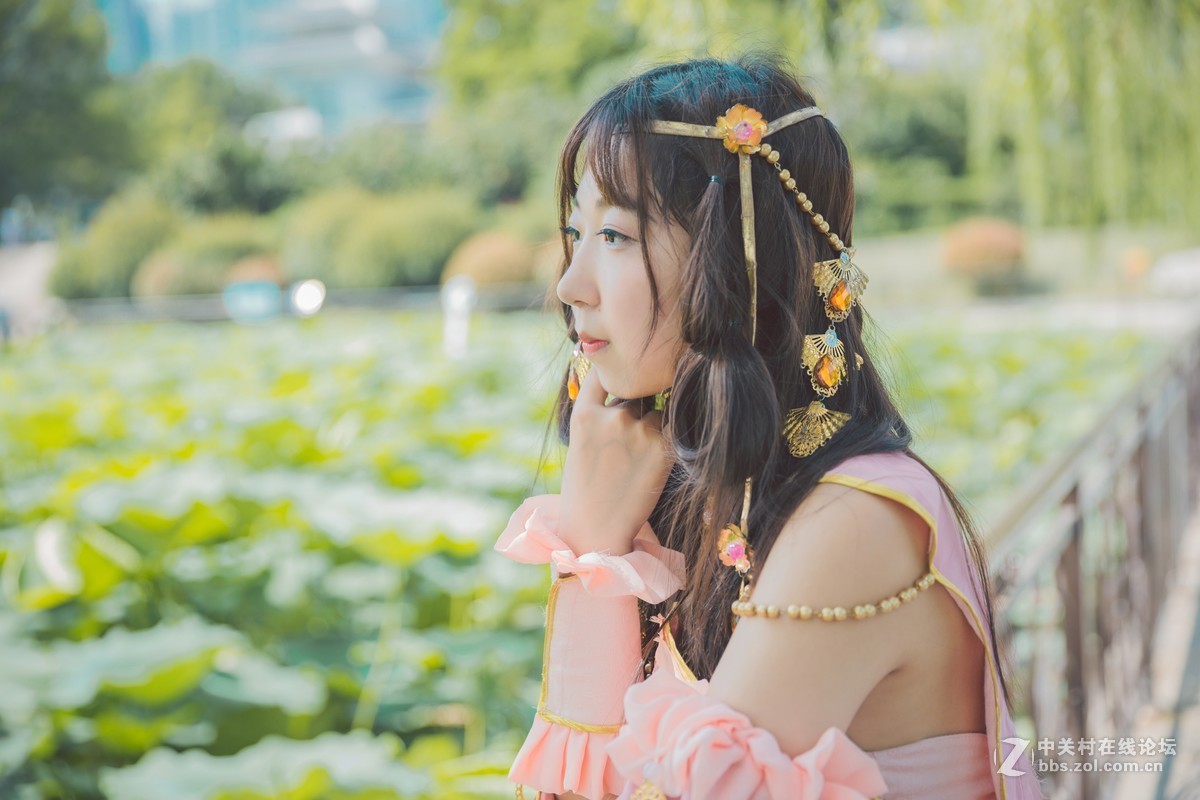 剑网三定国秀萝cos