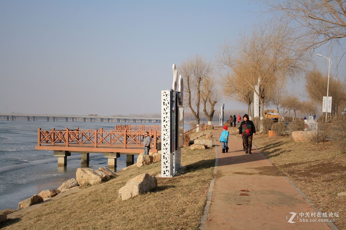 游园 习作 丁香湖 -------2015.12.11日 沈阳 丁香湖第二届冰雪节前的景色随拍分享
