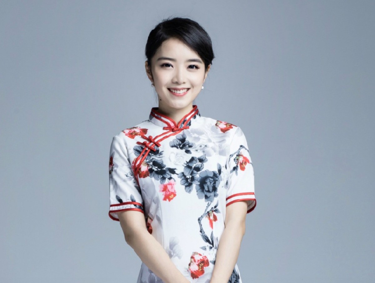 【转发】这位主播的定妆照不错    ?