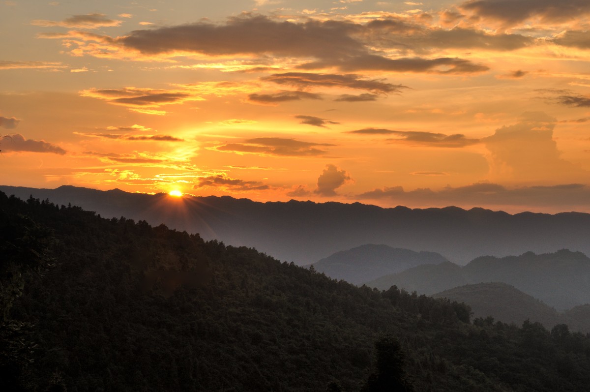 彭水石盘乡避暑拍的片片