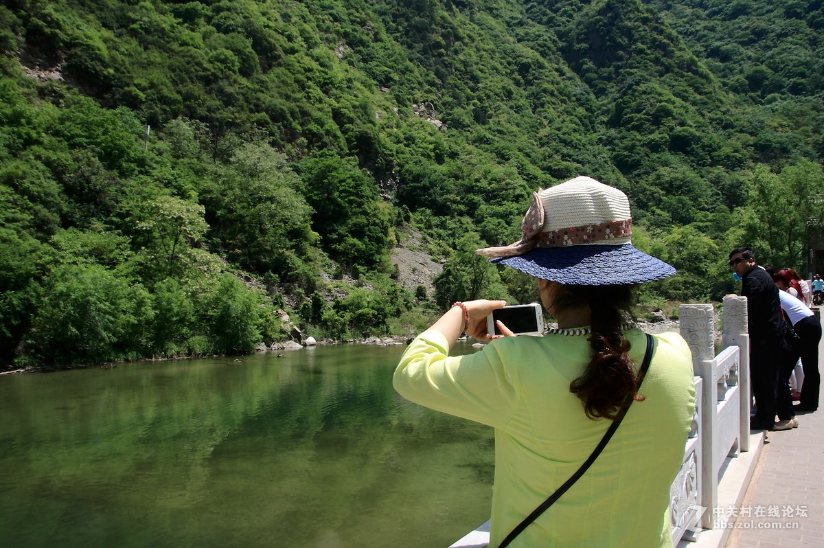 和夫人一起过“五一”
