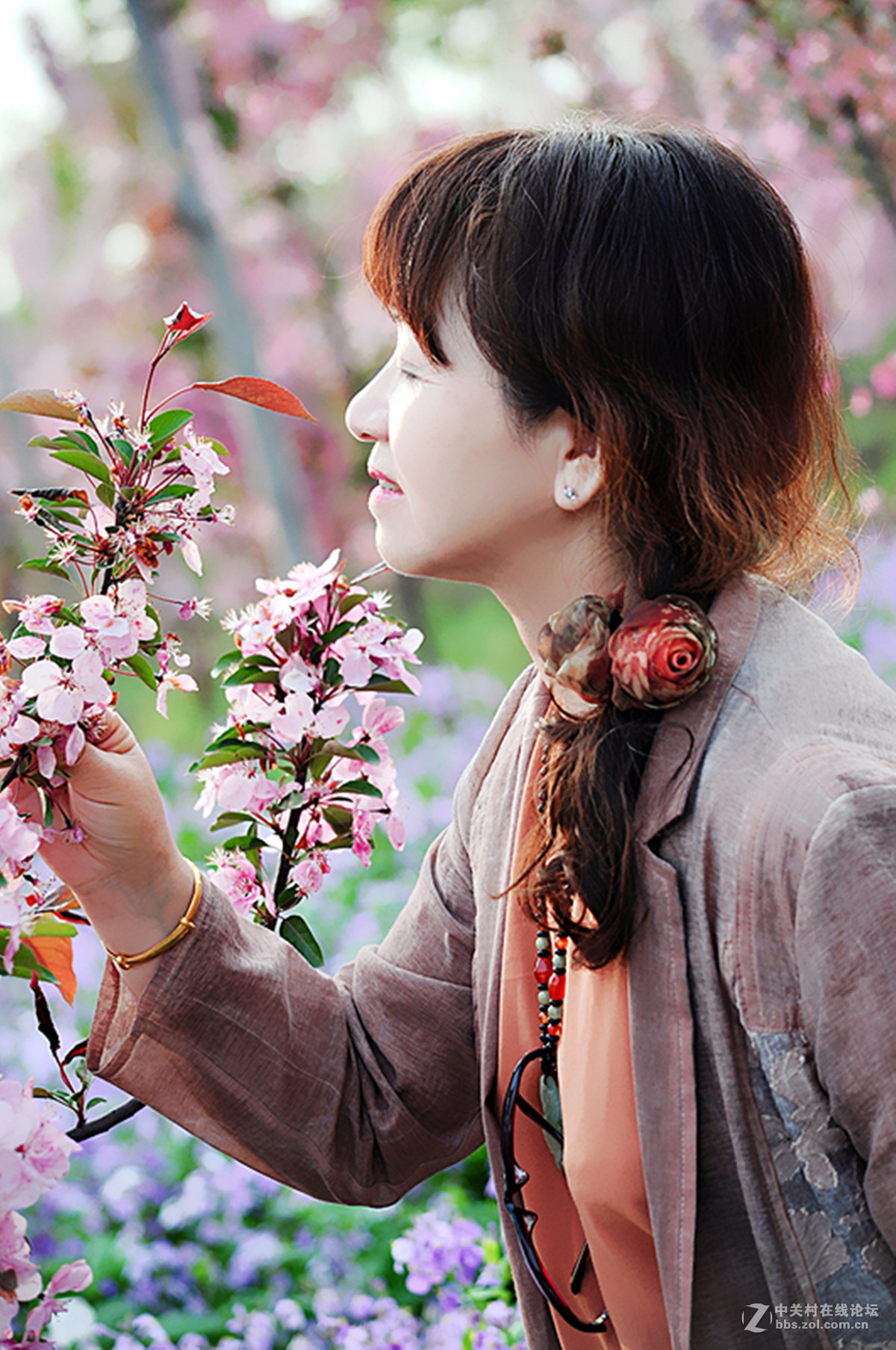 新手报到,请大师多多指点。