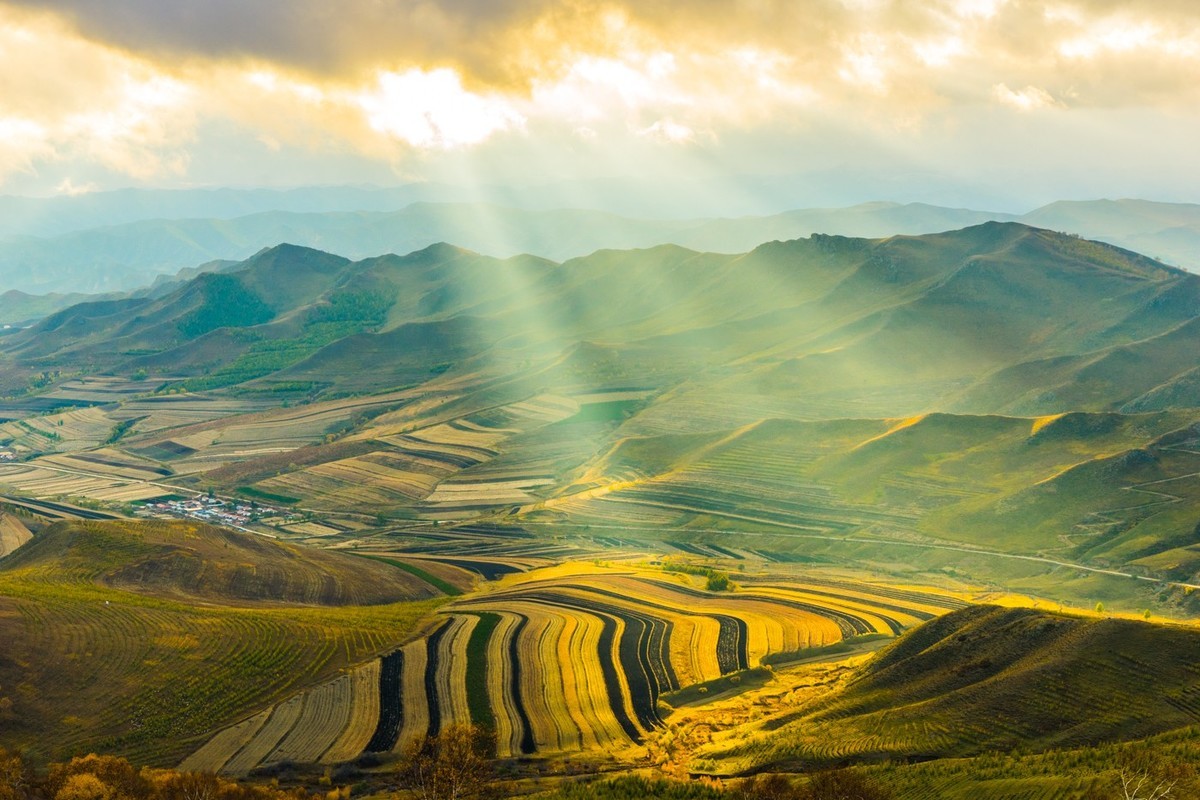 克旗瞰秋（六十五）------阳光总在风雨后