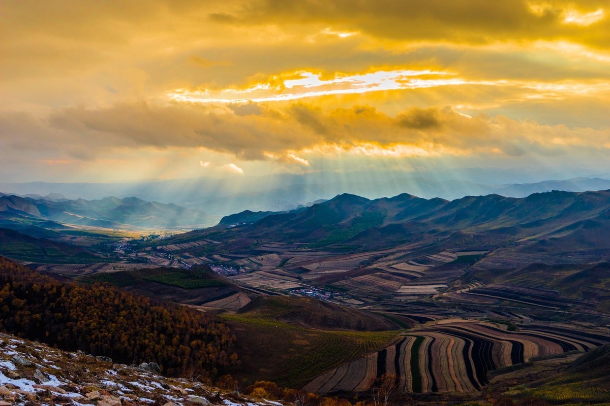 克旗瞰秋（六十五）------阳光总在风雨后