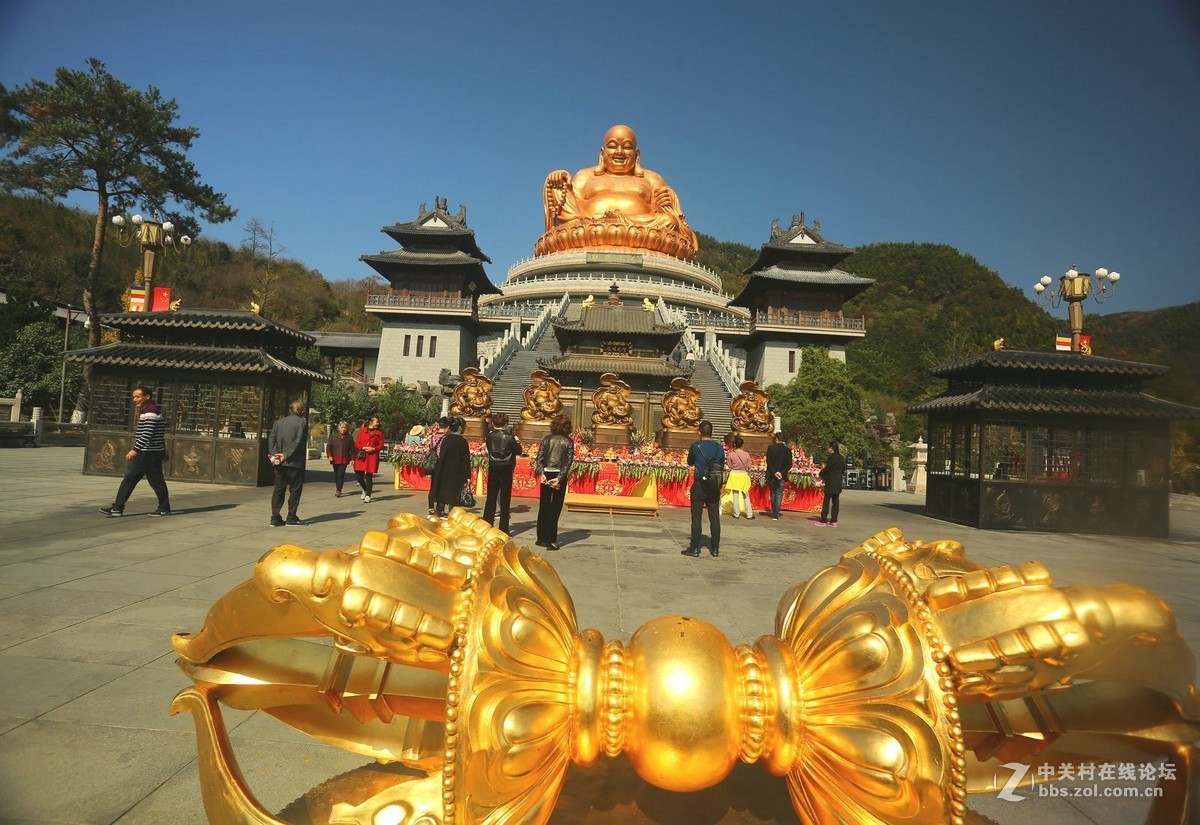 笑看天下——雪窦山大佛寺弥勒佛