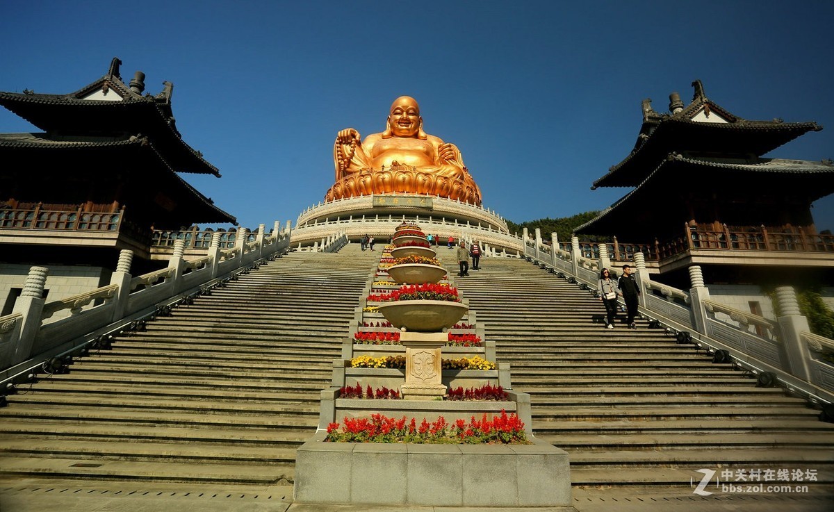 笑看天下——雪窦山大佛寺弥勒佛