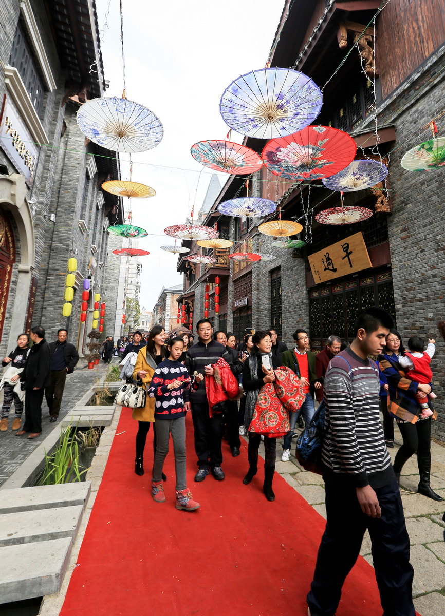 zol月赛新年汉口里庙会