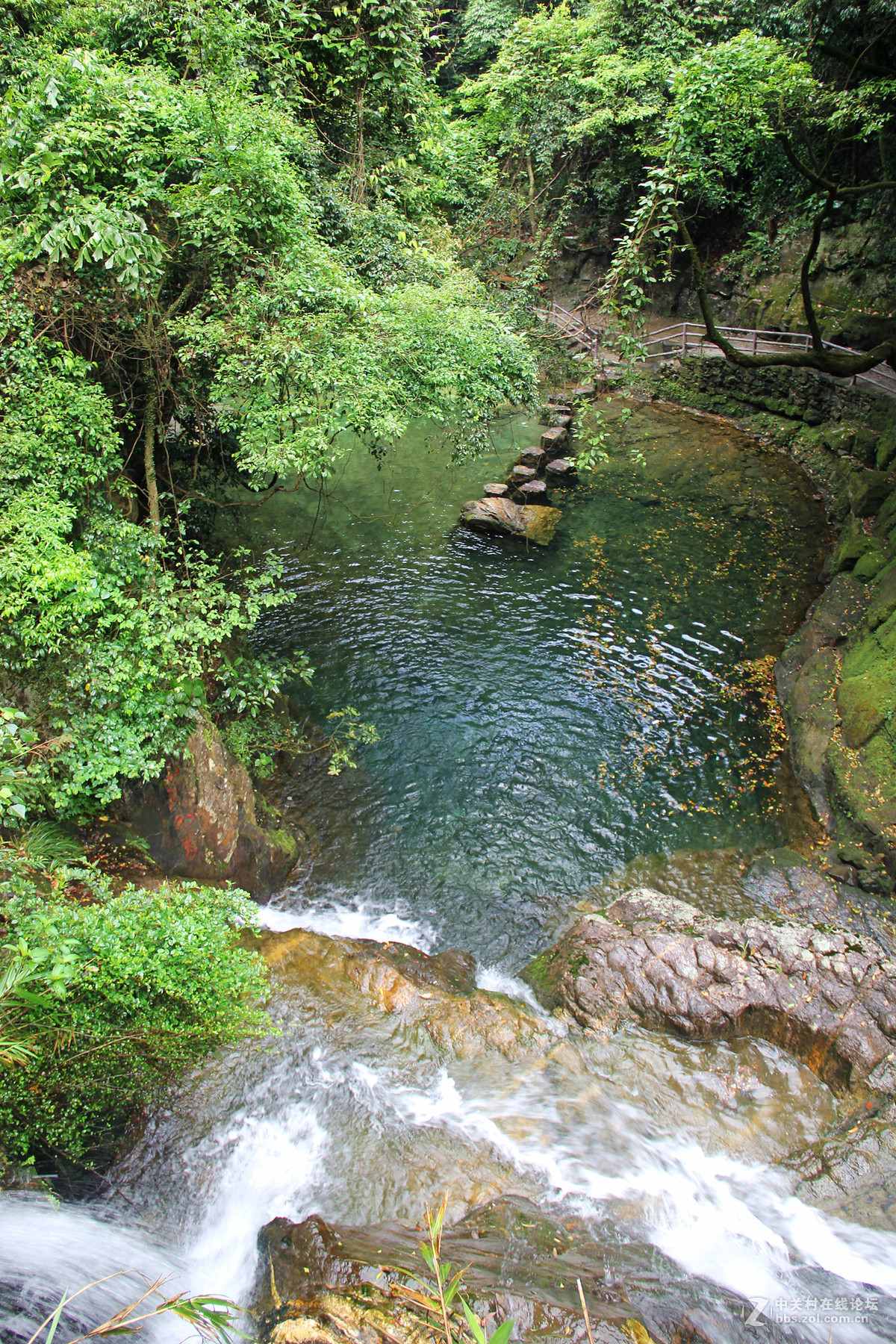 广东肇庆鼎湖山飞水潭风景一