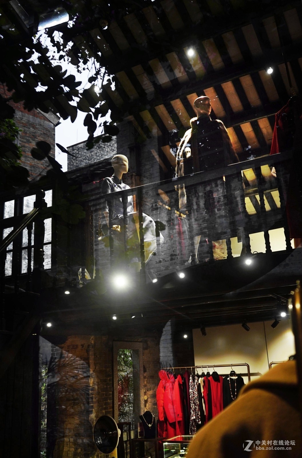 百年老宅里的服装店   【佛山岭南新天地游】